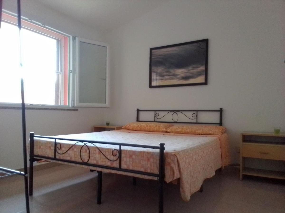 Casa Vacanze * Santa Caterina Di Pittinuri (Sardinia)